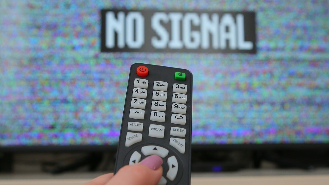 Ukraine: President Zelensky bans two more channels