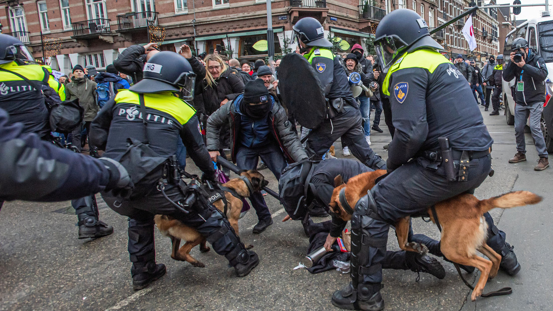 خشونت پلیس در تظاهرات کرونا در آمستردام: کمیسر سازمان ملل به دنبال مدرک است