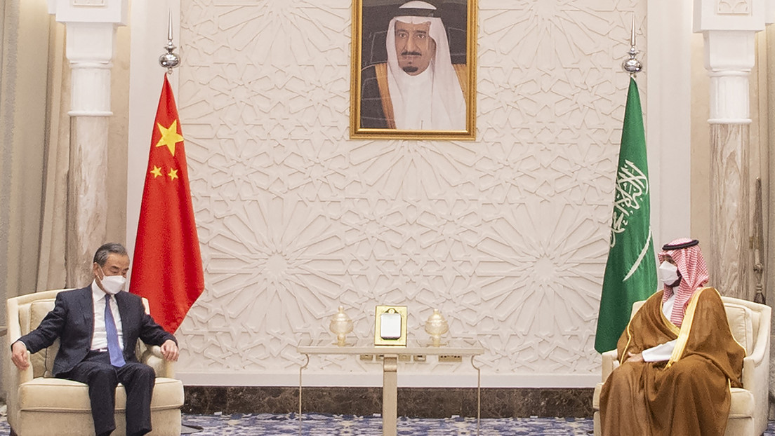 تغییر سیاست خارجی: سفر وزرای خارجه خلیج فارس به چین