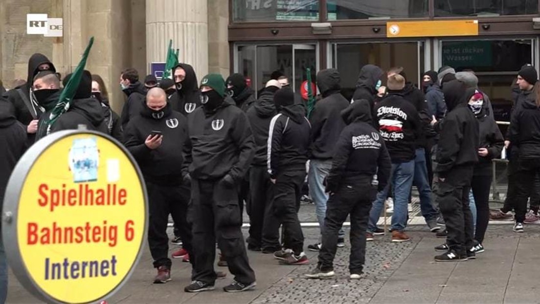 LIVE: Rechtsextremer Aufmarsch in Magdeburg in Gedenken an die Zerstörung der Stadt – Gegenproteste