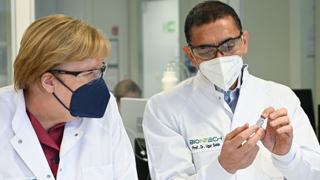 Woher kommt der Grauton im Impfstoff? Fragen an BioNTech-Chef Uğur Şahin