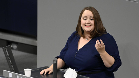 Grüne Bundestagsabgeordnete Lang: Trotz Dreifachimpfung im Parlament positiv auf Corona getestet