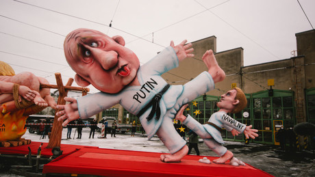 Krieg und Karneval: Rosenmontagszug abgesagt, dafür "Friedensdemonstration" – mit Karnevalswagen