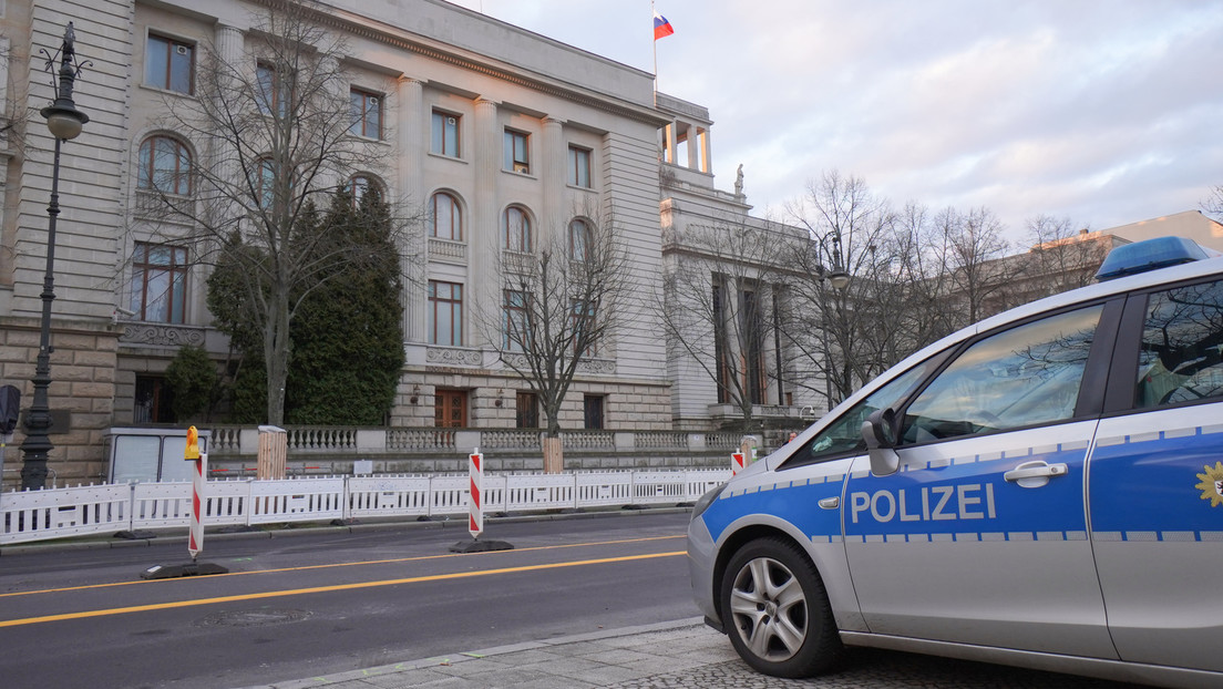 Hilfe bei Mobbing: Russische Botschaft in Deutschland richtet Kontaktadresse für Landsleute ein