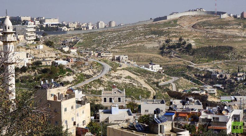 Education deprivation: School program for Palestinians