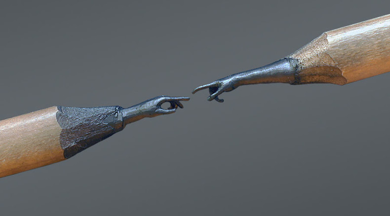 Bosnian sculptor transforms tips of pencils into unique artworks (PHOTOS)