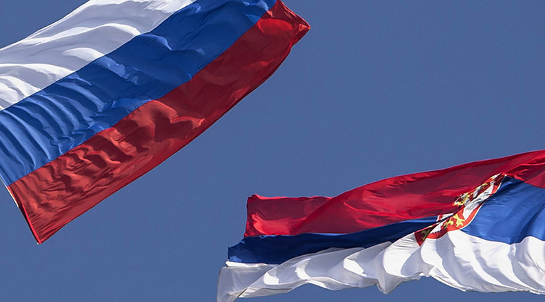 Russia helps Serbia cope with migrant crisis by aiding refugee camps