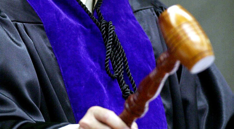 3 kids forced to live with 'violent' dad after court-ordered 'parental alienation therapy'