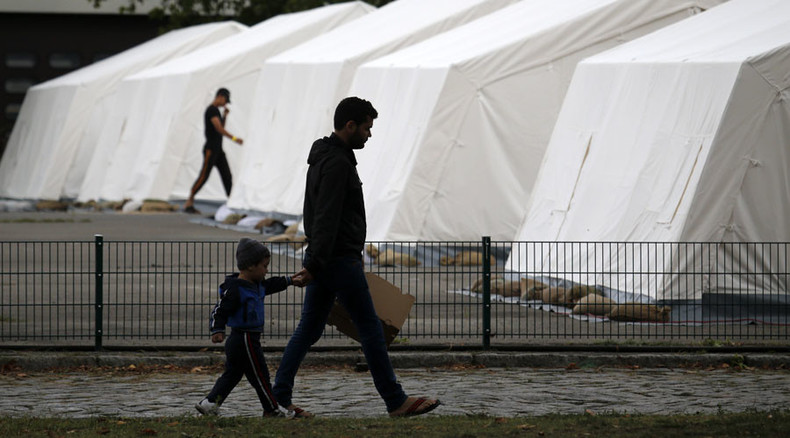 Radical Islamists recruit male youths in refugee camps in Germany