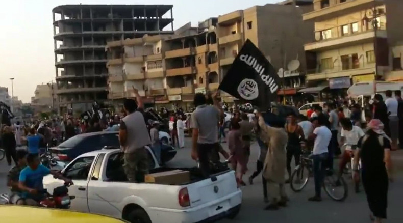 British mother flees Syria with 5 children, says ISIS ‘not my cup of tea’