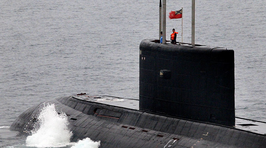 US fears Russian subs near undersea cables may cut off communications