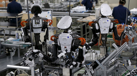 Hawking: Greedy capitalists may pocket wealth as robots replace human workers