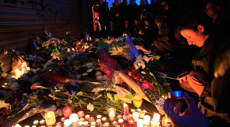 ‘Sorrow in the air’: Terror spree has changed Paris forever, witnesses tell RT