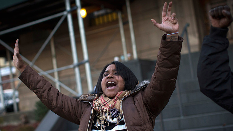 Daughter of NYPD chokehold victim Eric Garner mulls bid for Congress