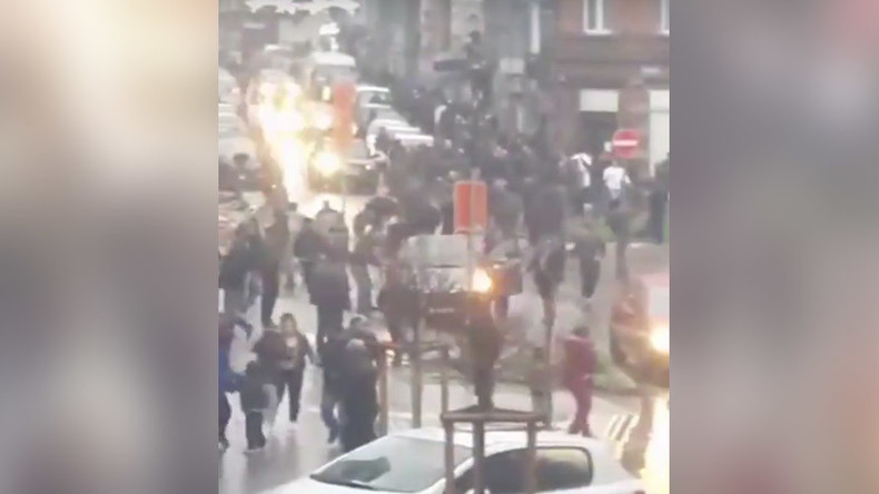 Blast destroys front of building in Belgian town