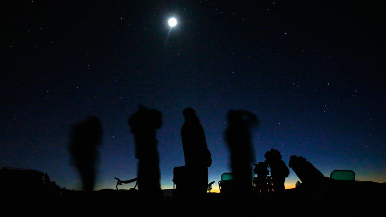 Why the mainstream media refuse to acknowledge UFOs