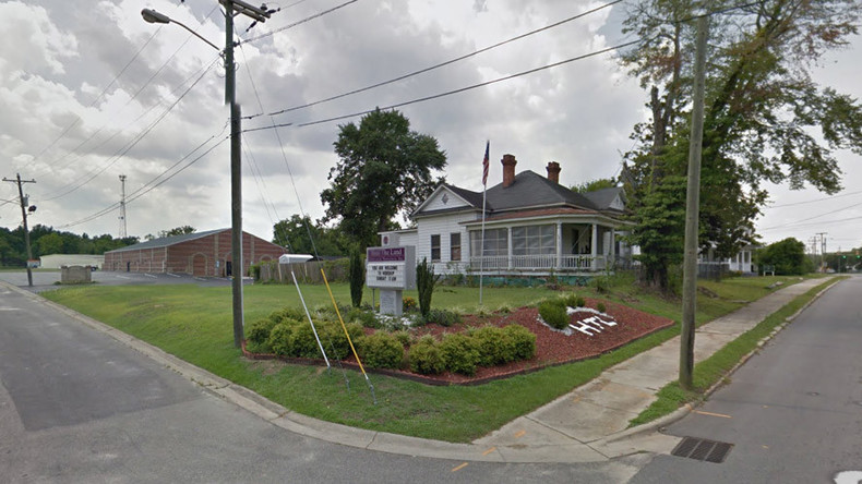 'God stepped in': Pastor disarms gunman in church