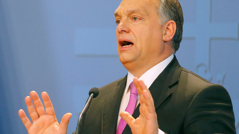 Hungary to block sanctions on Poland, Warsaw grip on media & judiciary tightens 