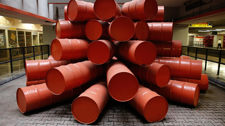 Russia prepares stress test as oil slides below $30