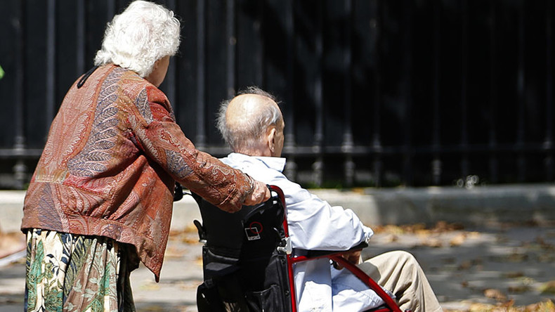 Smell test could detect Alzheimer’s years earlier than usual symptoms