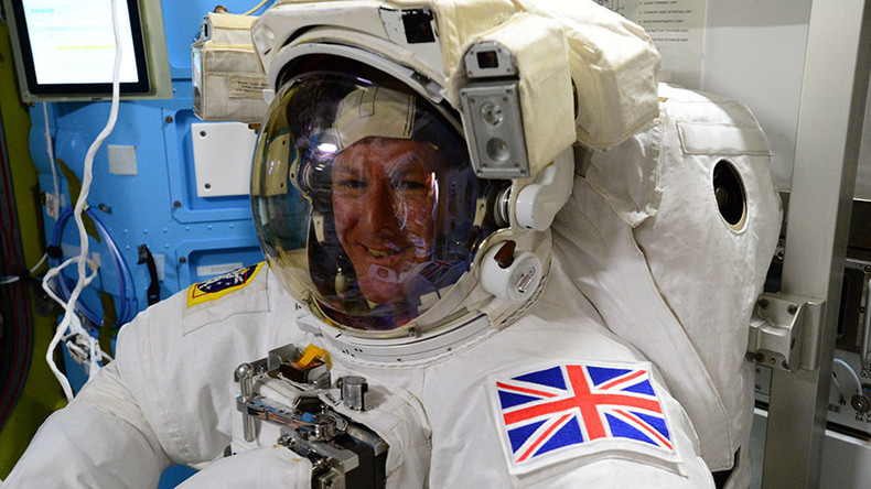 Ground Control to Major Tim: Peake becomes 1st Brit to make spacewalk (LIVE)