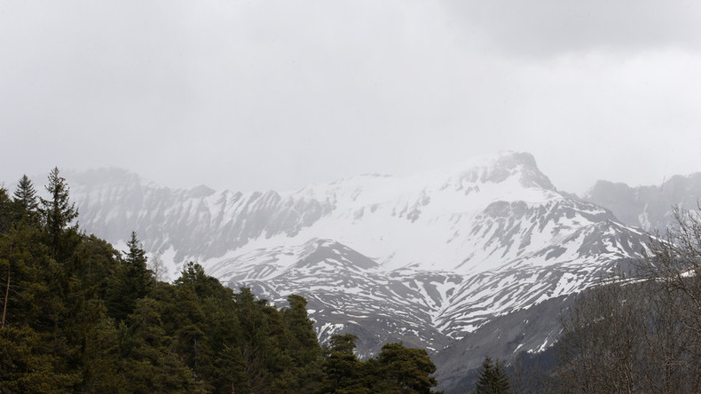 At least 5 soldiers killed in French Alps avalanche - reports