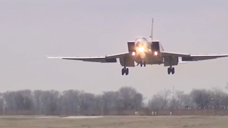 Russian Air Force strikes ISIS around Deir ez-Zor as jihadists prepare to storm key Syrian city
