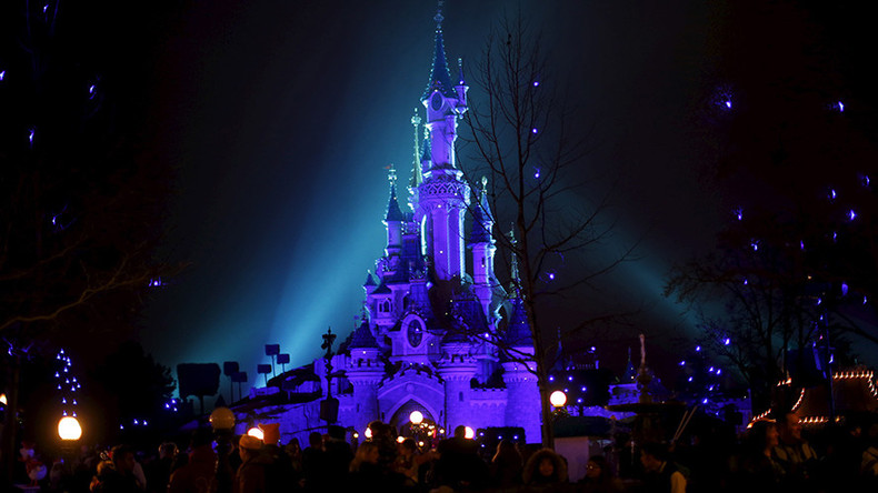 Man with 2 guns, ammo & Koran arrested in Disneyland Paris