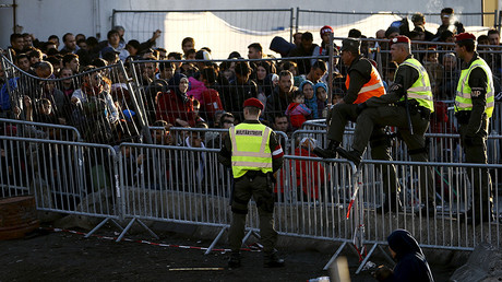 'Migrants' attack elderly Germans trying to protect woman from harassment on Munich train (VIDEO)