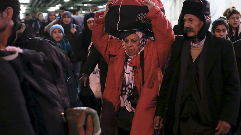 Poland steps up police patrols on border as Germany overflows with refugees