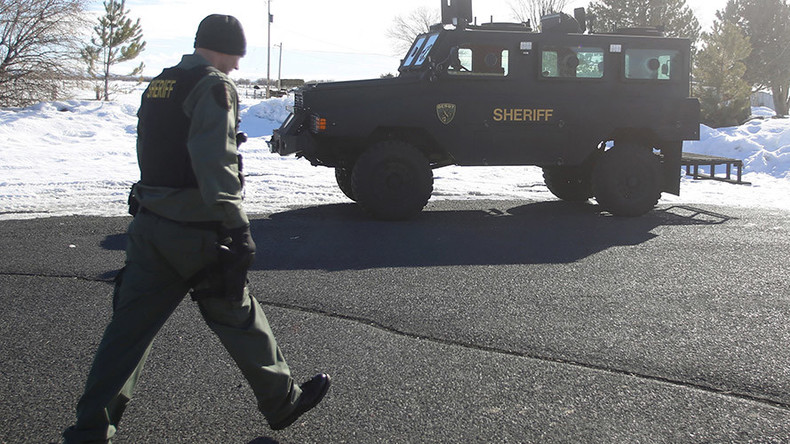 Oregon standoff activists left booby traps in wildlife building – report