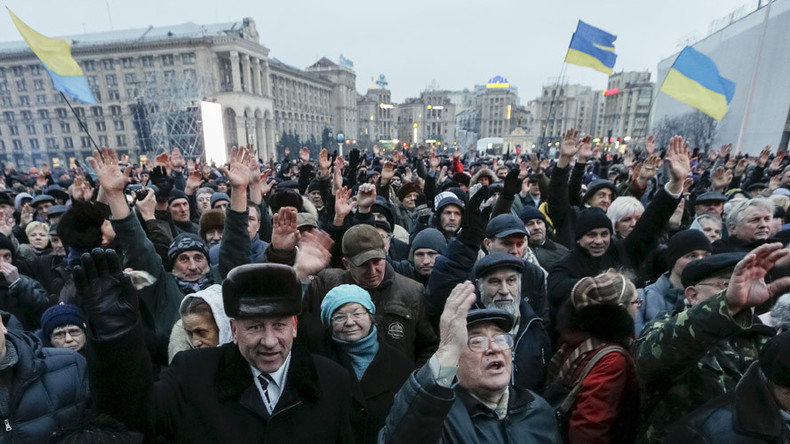 Kiev protesters demand resignations & early elections, mull forming ‘popular government’