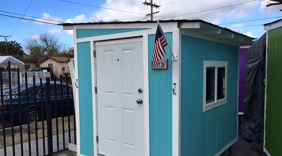 Homeless in Los Angeles lose tiny houses to city cleanup — RT USA News