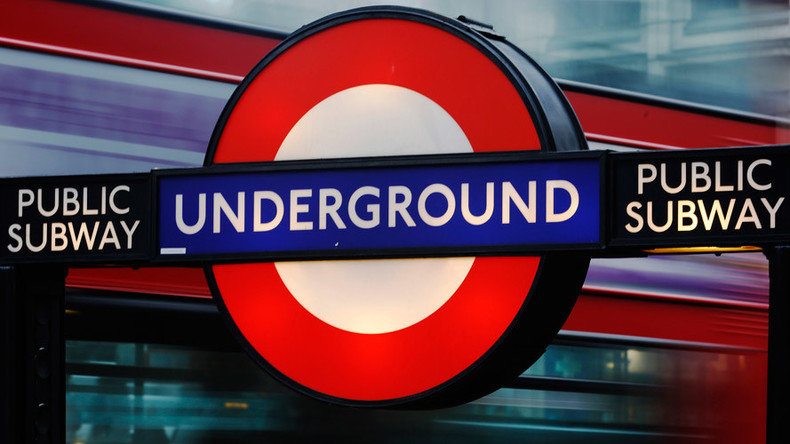 Islamophobe brands all Muslims ‘terrorists’ in shocking London train outburst (VIDEO)