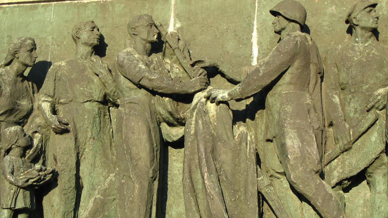 Activists ask UNESCO to protect Russian war memorials in Poland from destruction