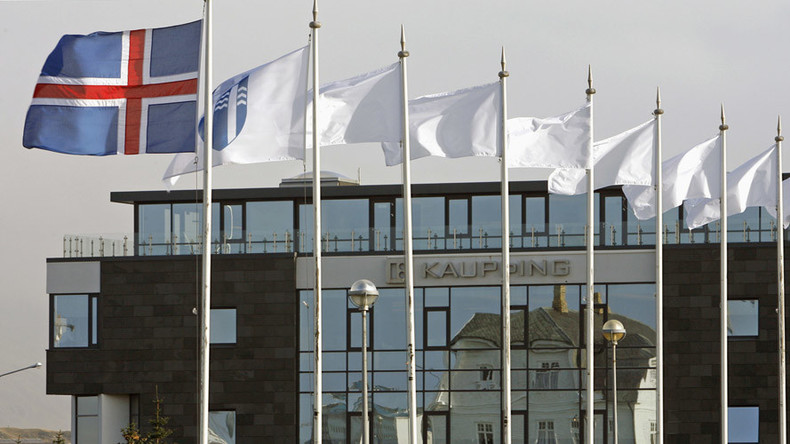 New Iceland law allows jailed bankers to walk free amid Panama Papers scandal