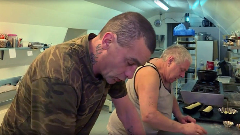 Best thing since sliced bread: Baker gives homeless man his boulangerie for €1