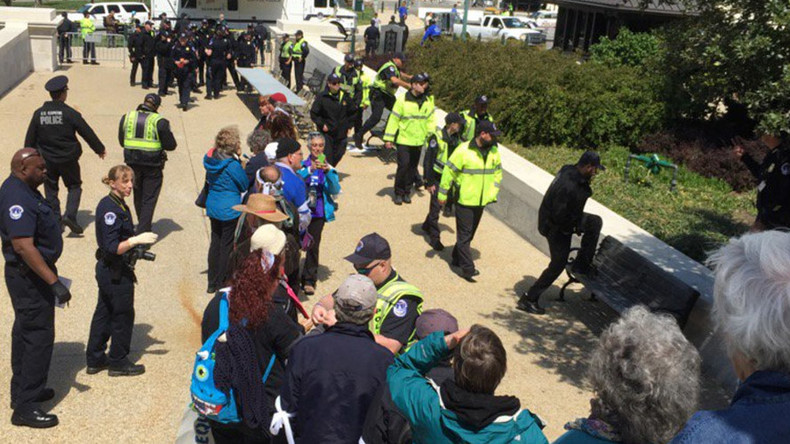 RT’s ‘Redacted Tonight’ host Lee Camp arrested at Democracy Spring protest
