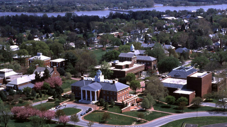 Gift that keeps on giving: College reduces debt as graduation present