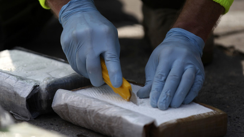 Drug dealer brings cocaine to French police station for quality test