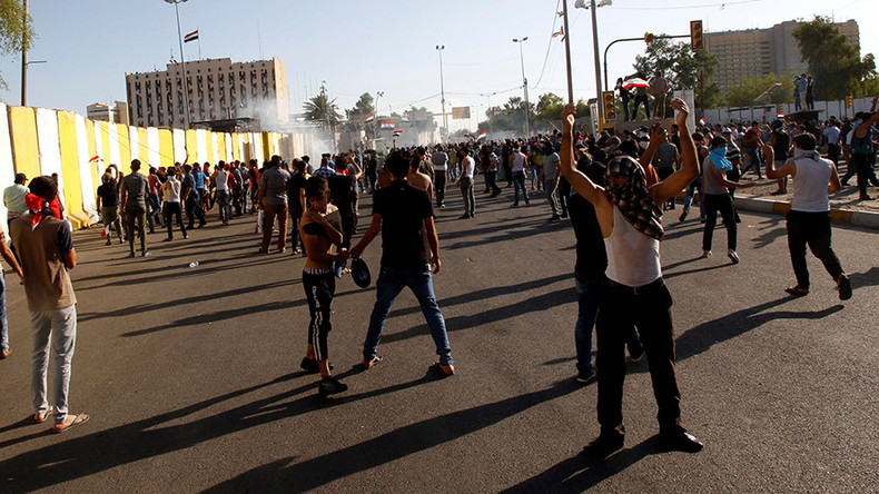 ‘Poorest of Iraq’s poor stormed Green Zone in Baghdad, where politicians live in palatial opulence’