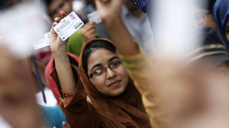 Islam critic & member of German right-wing party becomes Muslim