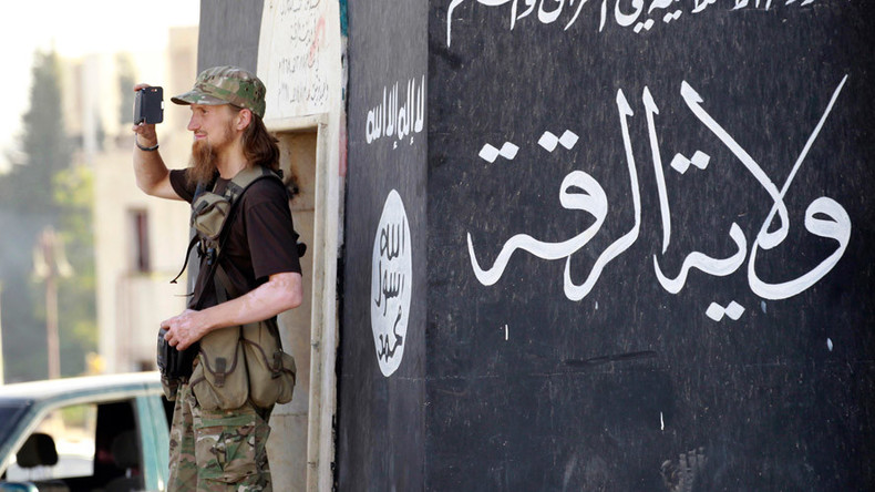 Fallujah refugees say forced to join ISIS in exchange for food