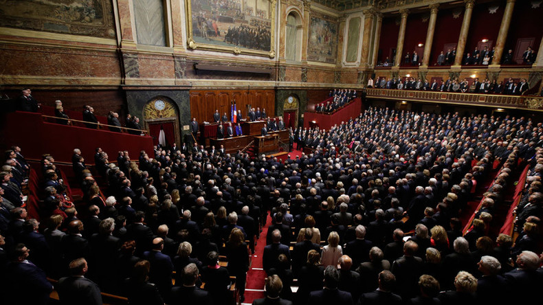 French Senate supports resolution to lift EU sanctions against Russia