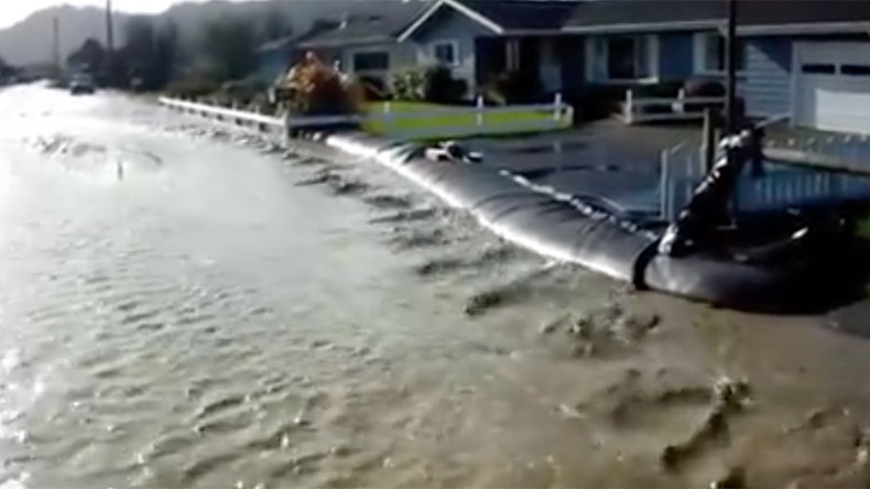 Noah s Plan  B Aqua Dam  saved Texas home from flooding 