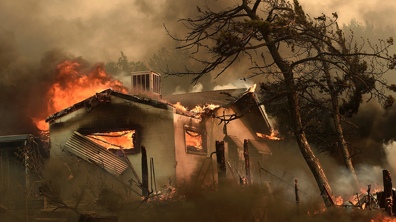 'Firefight of epic proportions': California wildfire kills 2, forcing thousands to flee homes