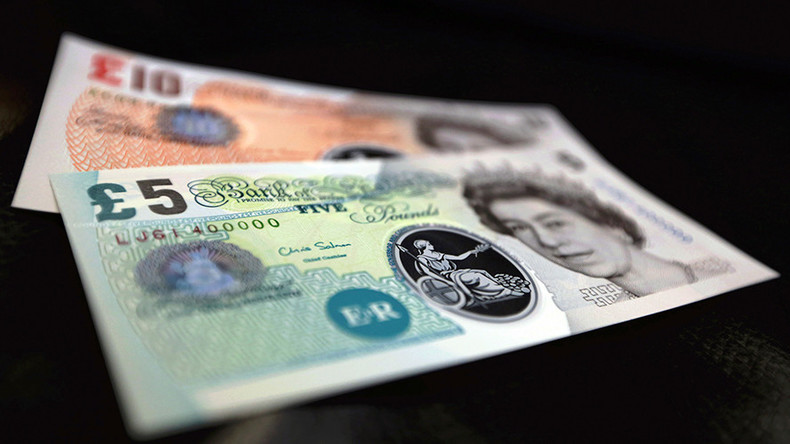 Pound plummets: London markets lose $164 billion in 10 mins