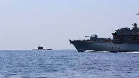 HMS Kent shadows the Russian submarine in North Sea. © royalnavy.mod.uk