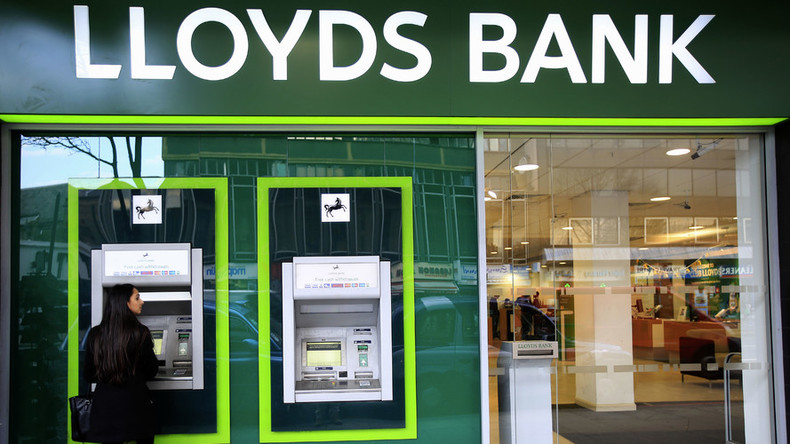 Lloyds to shed further 3,000 jobs, double branch closures