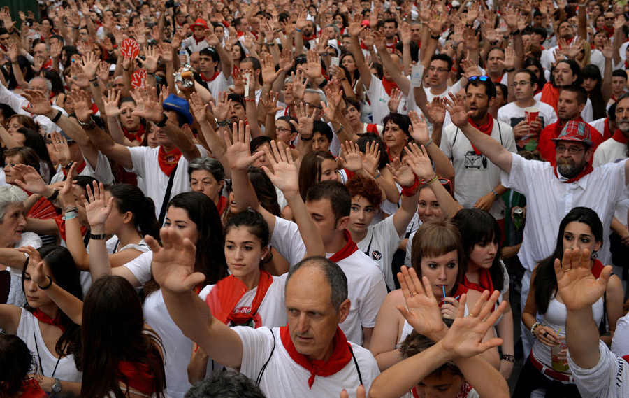 Thousands Protest Sexual Assaults At Spanish Festival — Rt World News